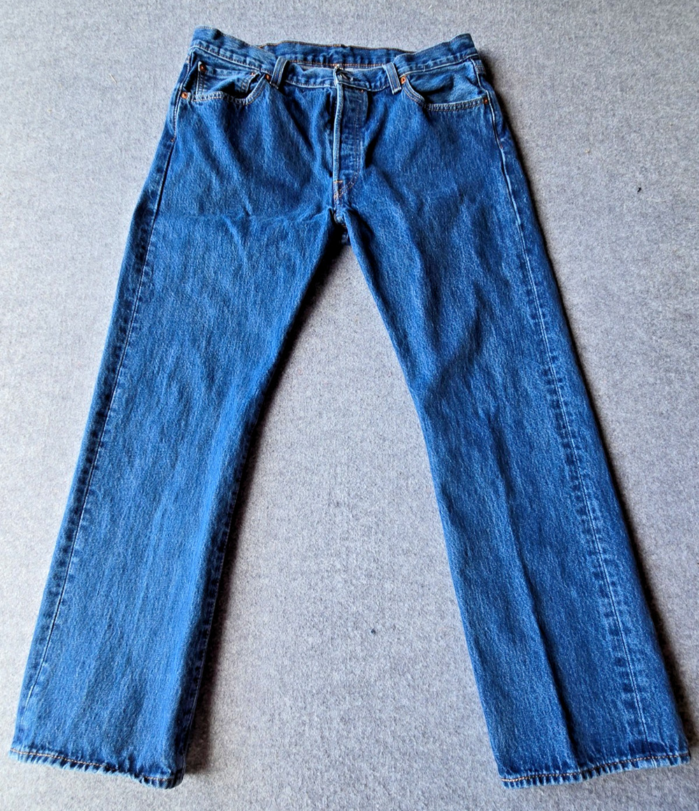Levis 501 Jeans Men's 34x29 Straight Leg Button Fly Medium Wash